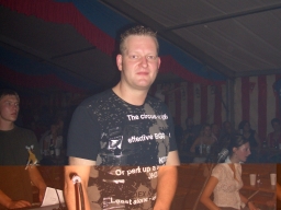 som05